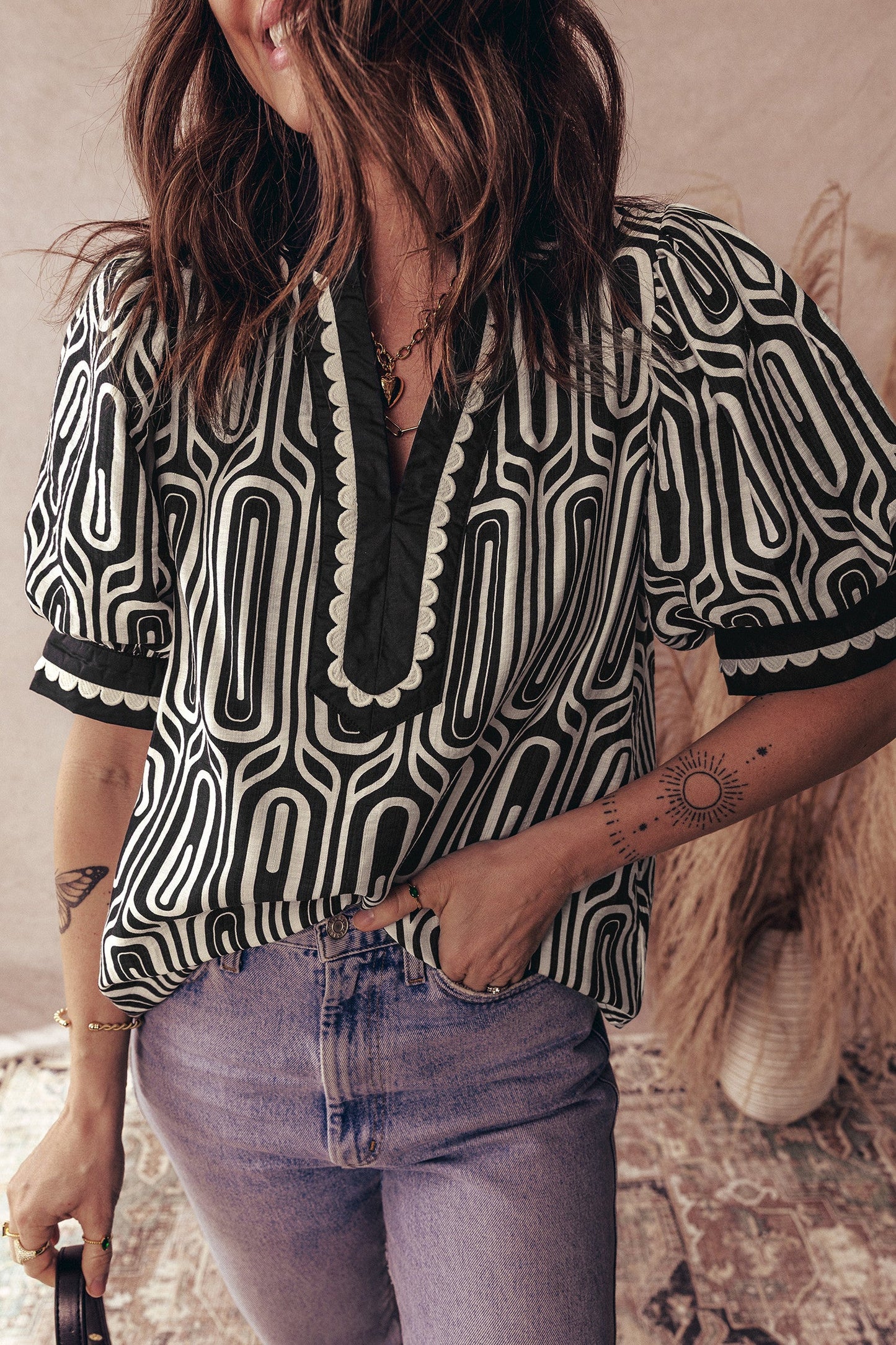 Black Geometric Scalloped Blouse LT