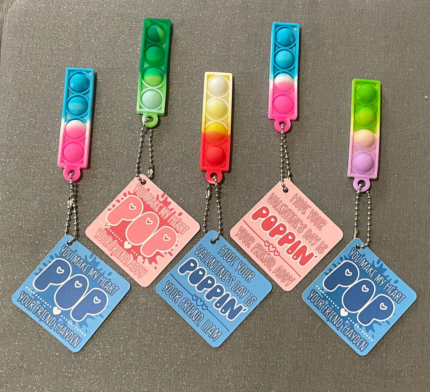 Assembled class set Valentines Day cards & Pop It keychain