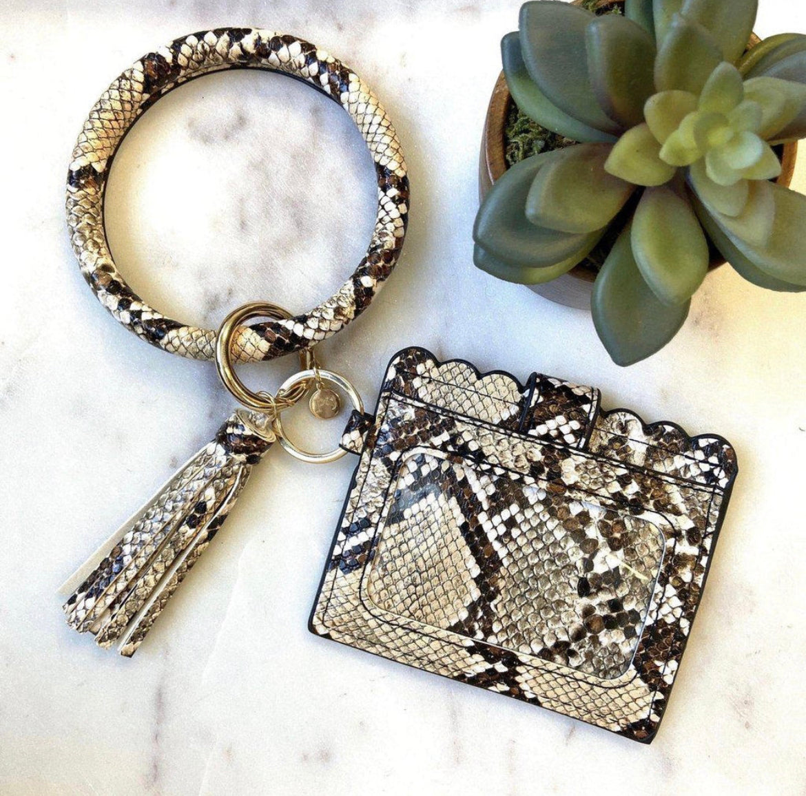 Keychain Wallet/Cardholder w/ bangle & tassel